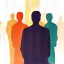 Icono de siluetas de personas estilizadas en un círculo, representando 'Más de 10,000 Vidas Transformadas'.